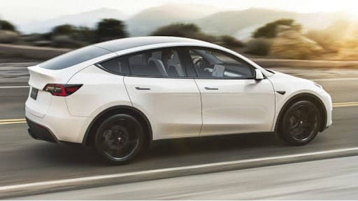 Tesla остановила продажи самой бюджетной версии электрокара Model Y